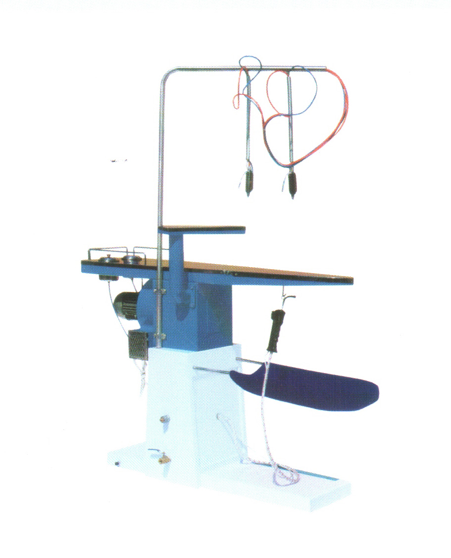 我司洗滌廠設(shè)備中的輔助設(shè)備去漬機 我司洗滌廠設(shè)備中的輔助設(shè)備去漬機